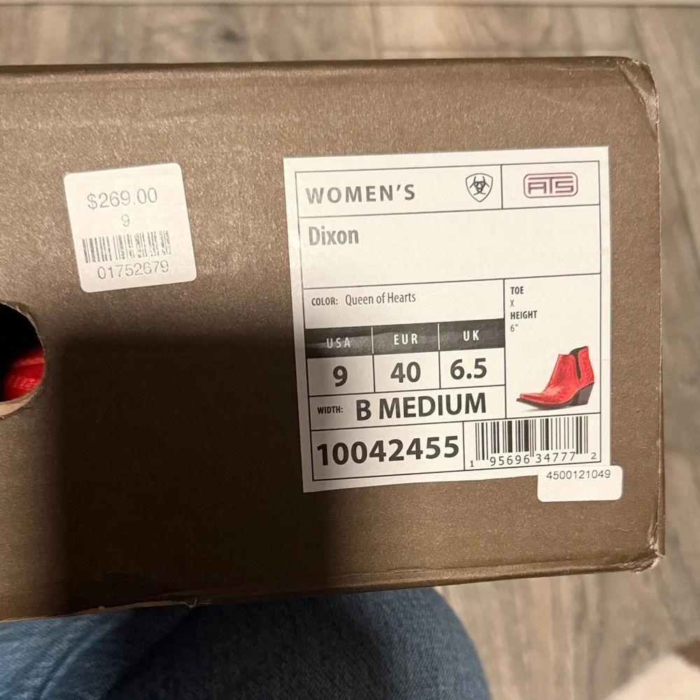 Ariat Dixon Women's Red Ankle Boots - Picture 1 of 3